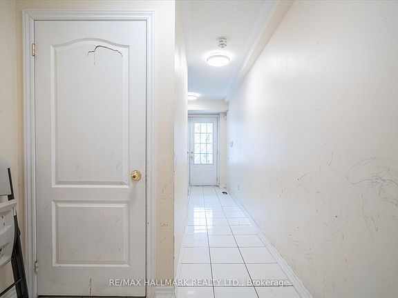 4th image of 10 Rabbit Run Way