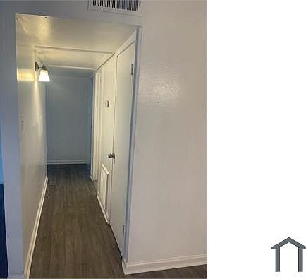 4th image of 2002 N Wayside Dr #44