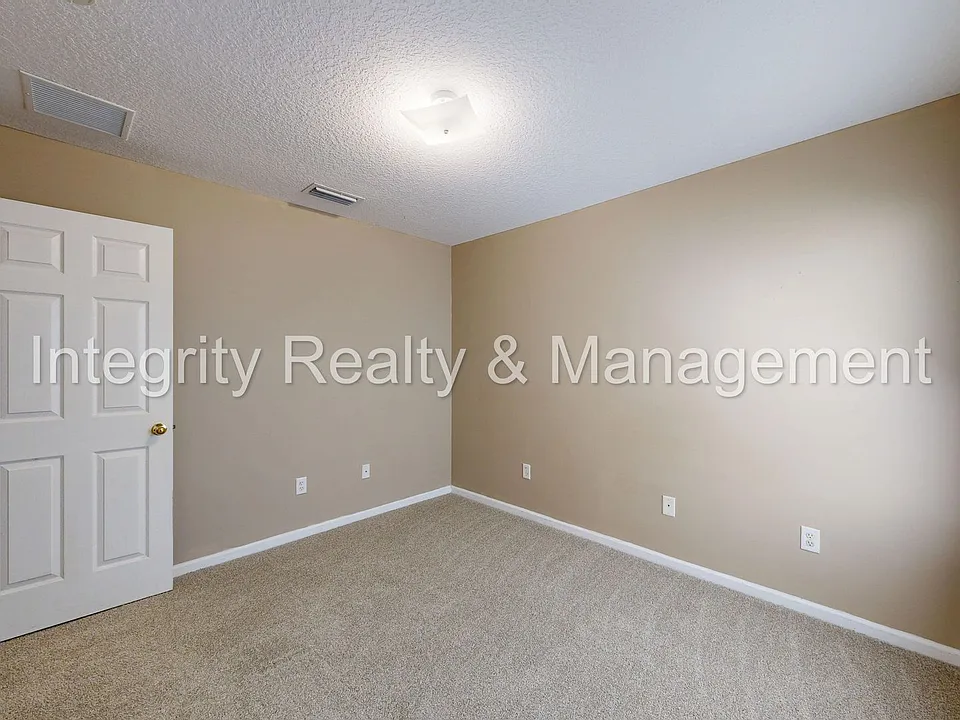 2234 Cherokee Cove Trl