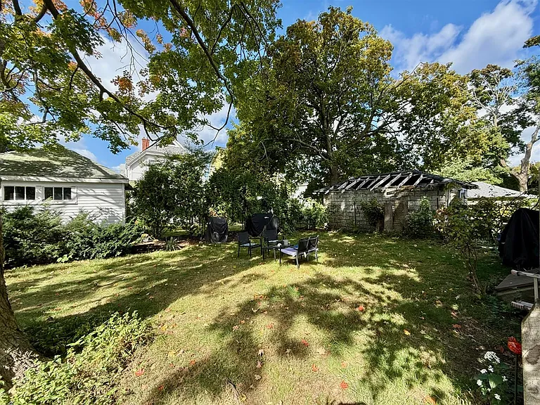 27 Hillsdale Rd #1 — Photo 12