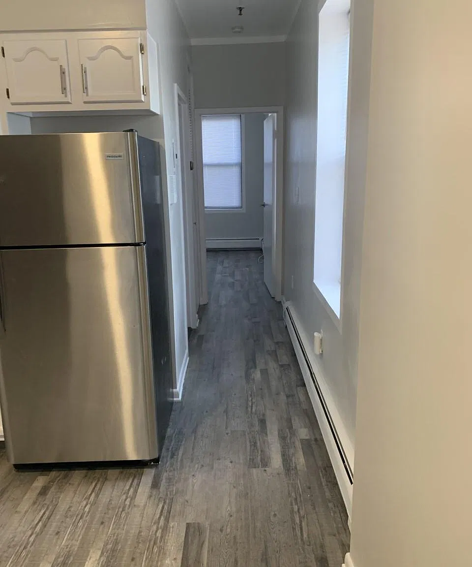 7104 Hudson Ave — Photo 4