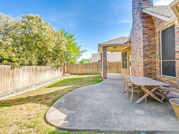 5th image of 8428 Grand View Dr