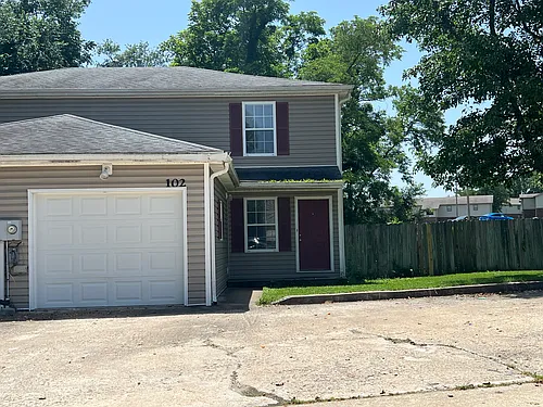 102 Albany Dr Photo 1
