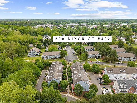 2nd image of 300 Dixon St