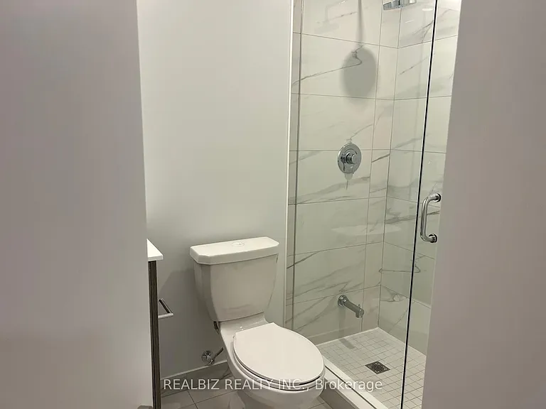 180 Front St E #1003 — Photo 13