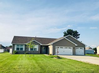103 E Center St, Gifford, IL