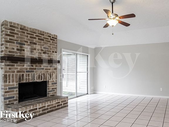 5th image of 11431 Stoughton Dr