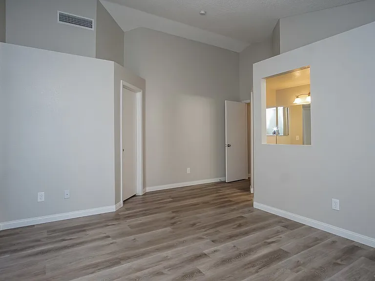 8024 Counterpoint Ln — Photo 5