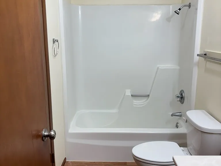 1911 Canterbury Dr #D — Photo 21