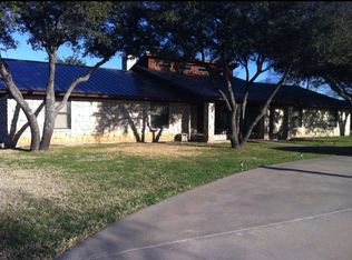 900 Foxhollow Rd, Eastland, TX 76448