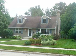 1807 31st St, Two Rivers, WI 54241