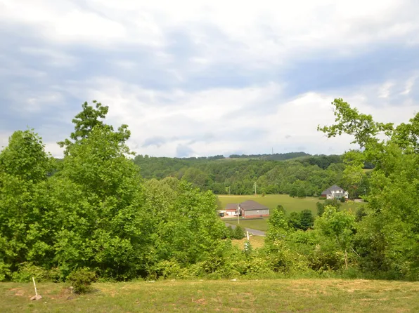 384 Greystone Dr, Ringgold, GA 30736