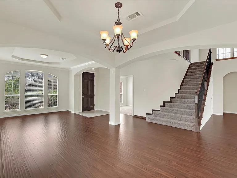 10438 Coach House Ln — Photo 19
