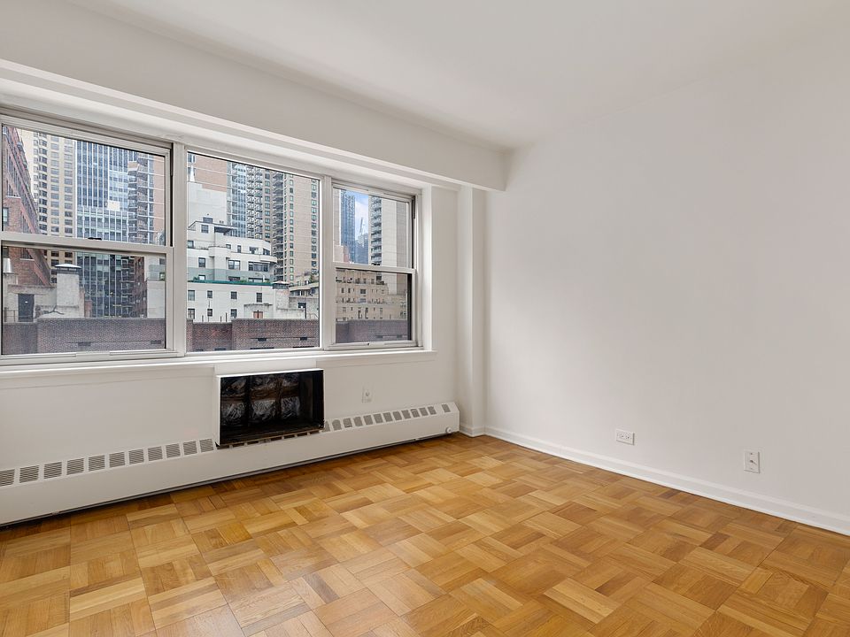 1st image of 300 E 46th St #6JJ
