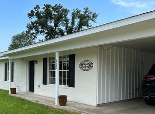 215 Jackson Ave, Sulphur, LA 70663