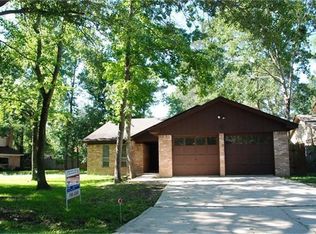 29 S Waxberry Rd, Spring, TX 77381