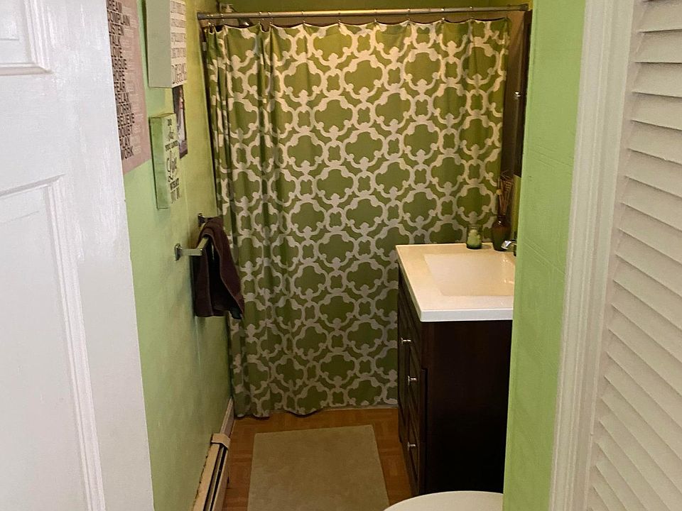2nd image of 3 Scadding St #1