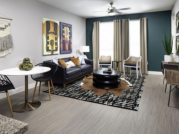 2nd image of 21221 Oxnard St APT 382