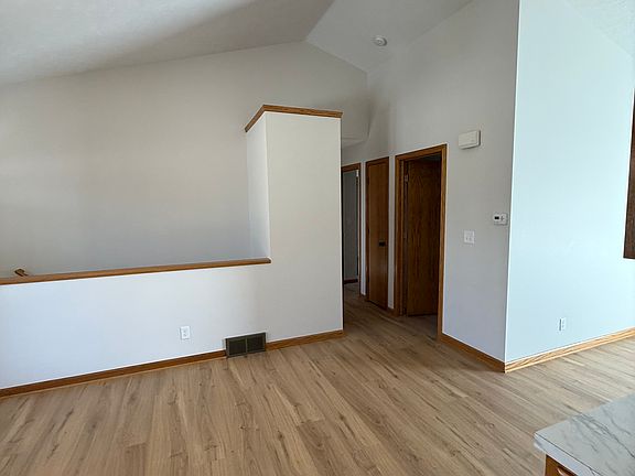 4th image of 8197 Cottonwood Dr