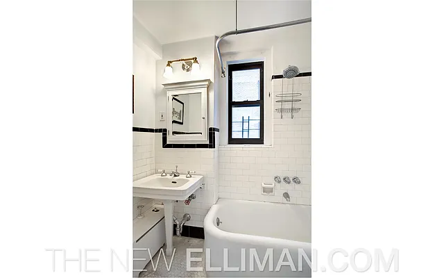 Sold by Douglas Elliman | media 27