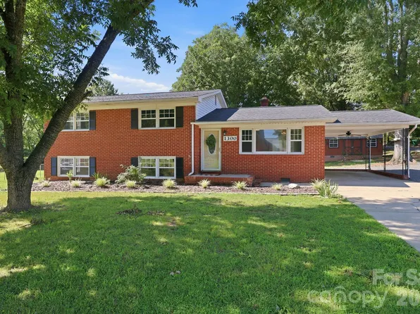 1300 Montgomery Ave, Albemarle, NC 28001
