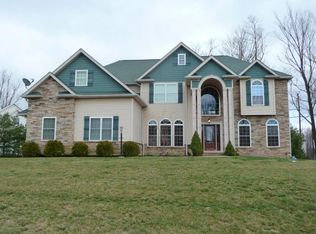 206 Carpenter Hill Rd #L-3, Clarks Summit, PA 18411