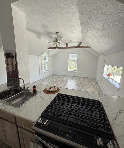 190 Lubeck Rd #5 — Photo 9