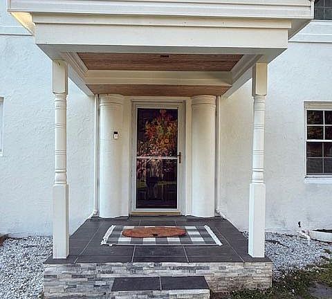 3rd image of 11 Riverside Dr