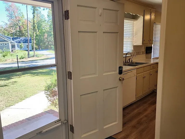 106 Argall Town Ln — Photo 2