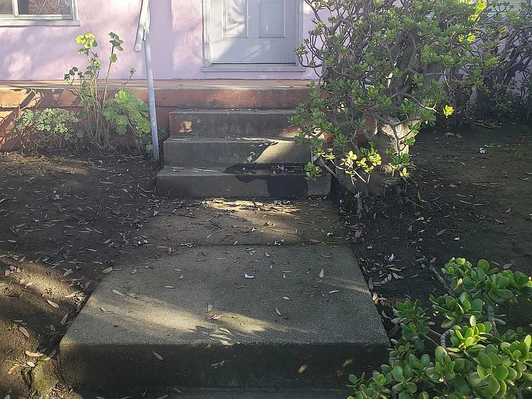 1402 Berkeley Way — Photo 1