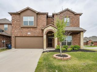 10437 Misty Redwood Trl, Fort Worth, TX 76177