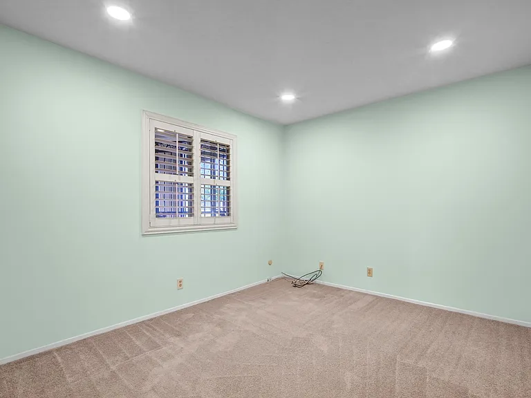 816 Granada Dr — Photo 23