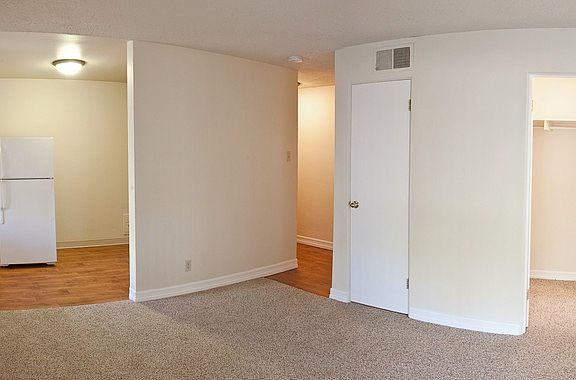 3rd image of 1200 N Pearl Street # Fl 2nd