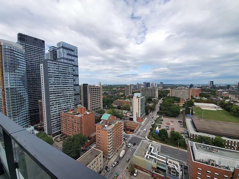 77 Shuter St #2607 — Photo 6