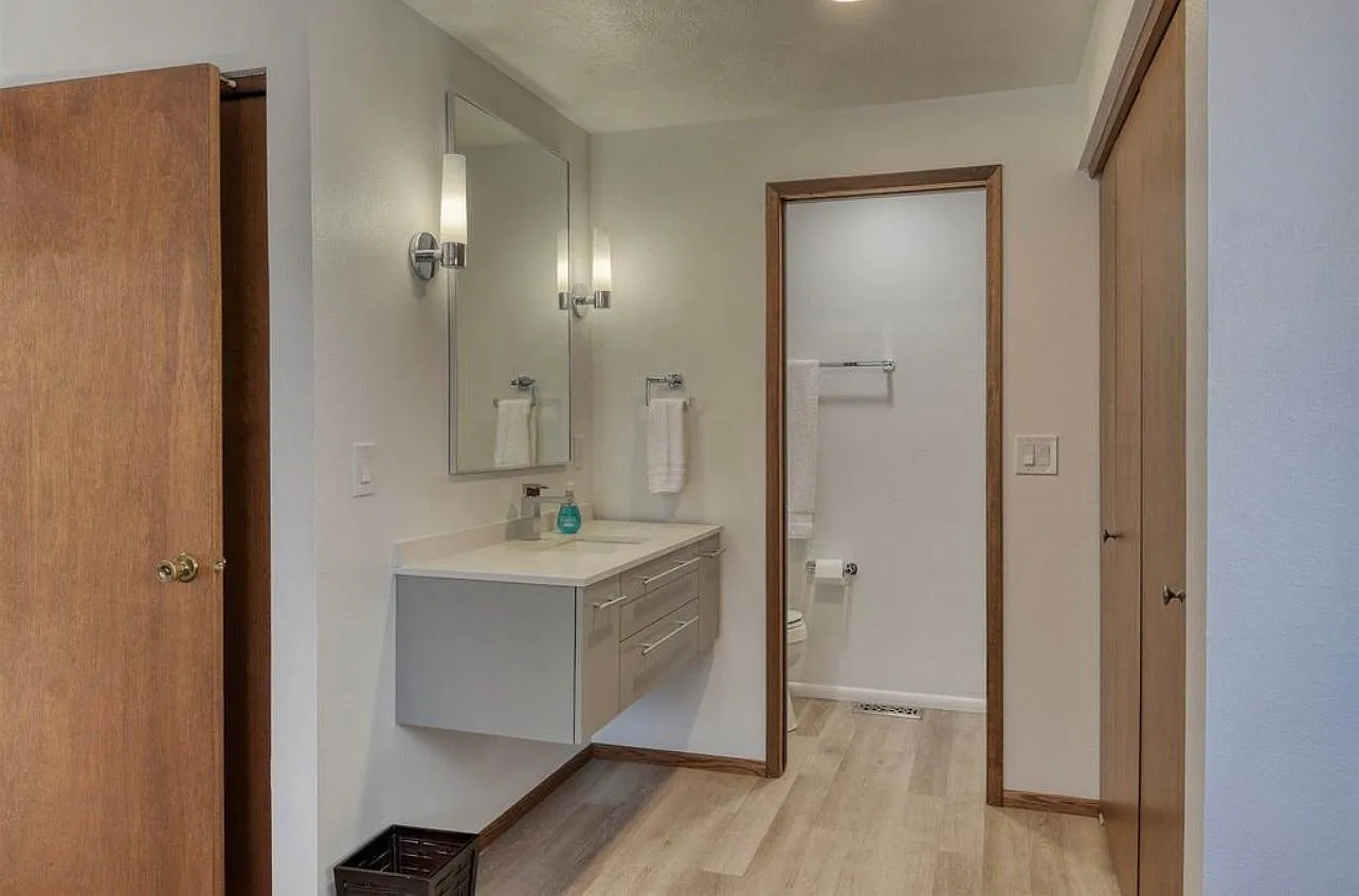 4 bed, 2744 sqft, $2,800 — Photo 4