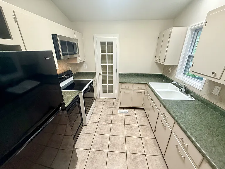 5761 Waterwood Dr — Photo 8