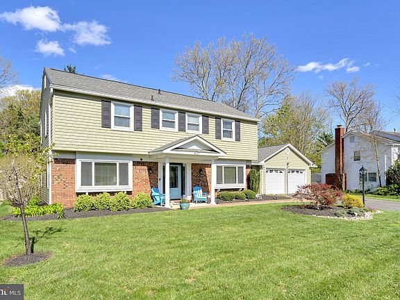 3rd image of 4111 Meadow Hill Ln