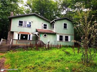 114 Arbutus Dr, Tobyhanna, PA