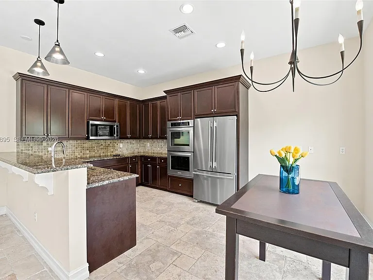 1419 SW 21st Ct — Photo 19
