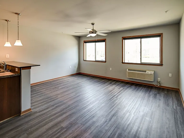 Fairhaven Court Apartments — Photo 4