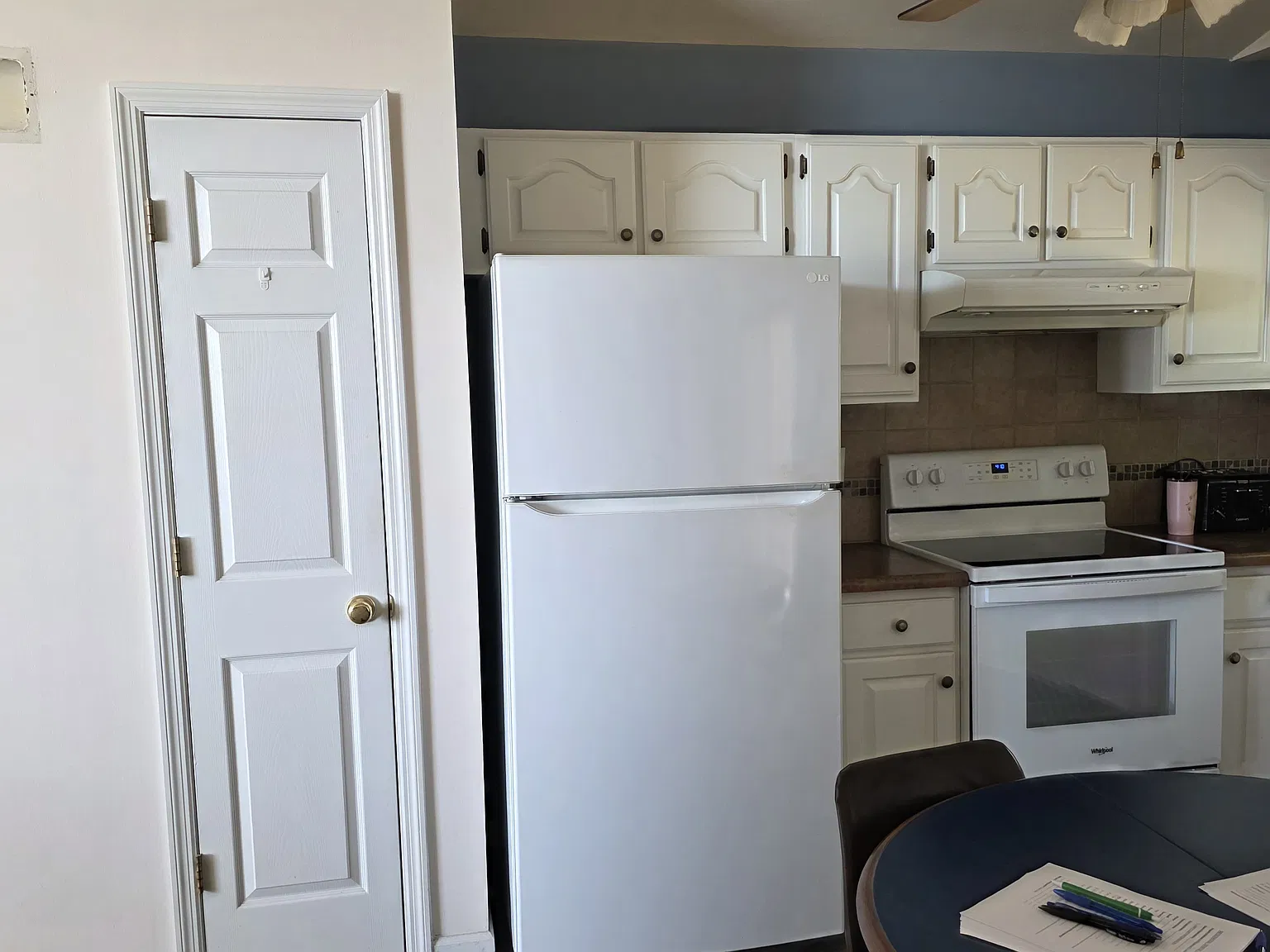 3 bed, 1277 sqft, $2,350 — Photo 3