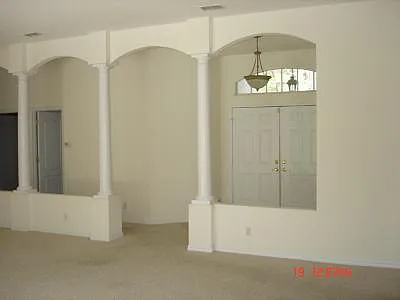 10016 Laramie Ln — Photo 6