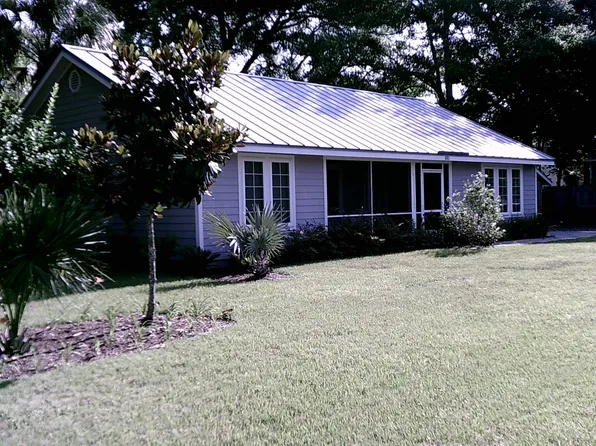 603 Elm St, Fernandina Beach, FL 32034