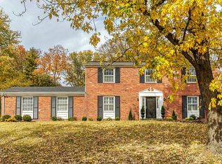 302 Ridge Trail Dr, Chesterfield, MO 63017