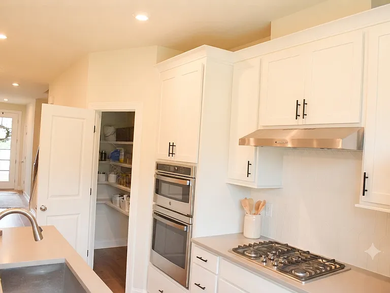 48 Norwell Ln — Photo 4