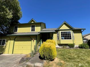 330 SE Fisher Ct, Oak Harbor, WA