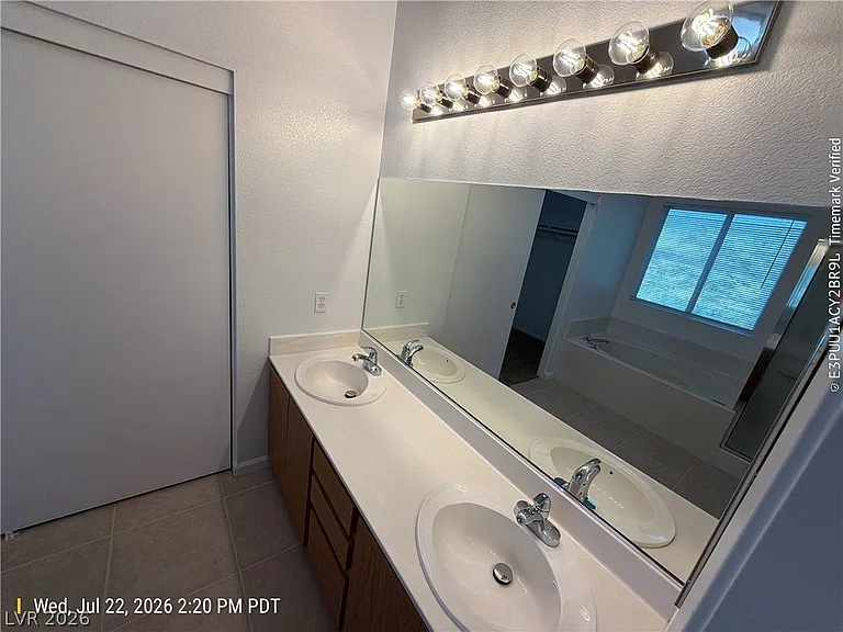 5434 Ragged Robin Ct — Photo 10