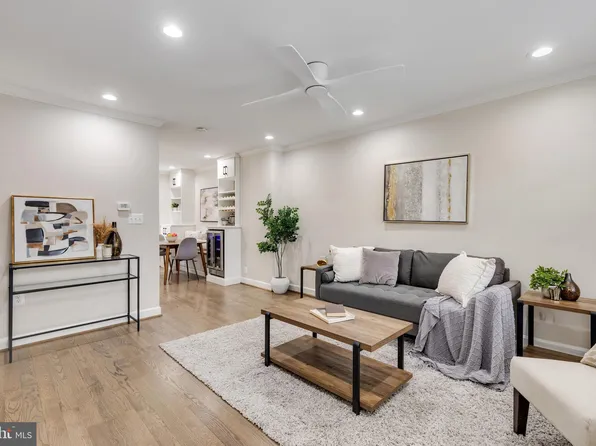 4630 34th St S, Arlington, VA 22206