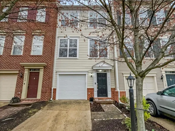 43122 Huntsman Sq, Ashburn, VA 20148