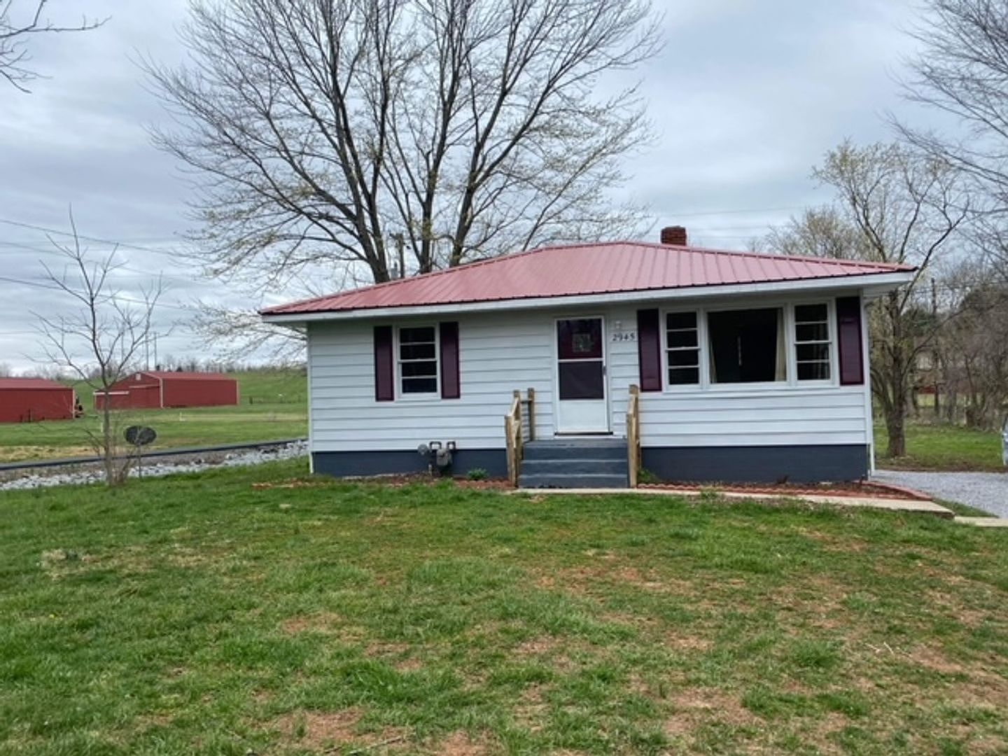 2945 S Wilson Rd, Radcliff, KY 40160 | Zillow